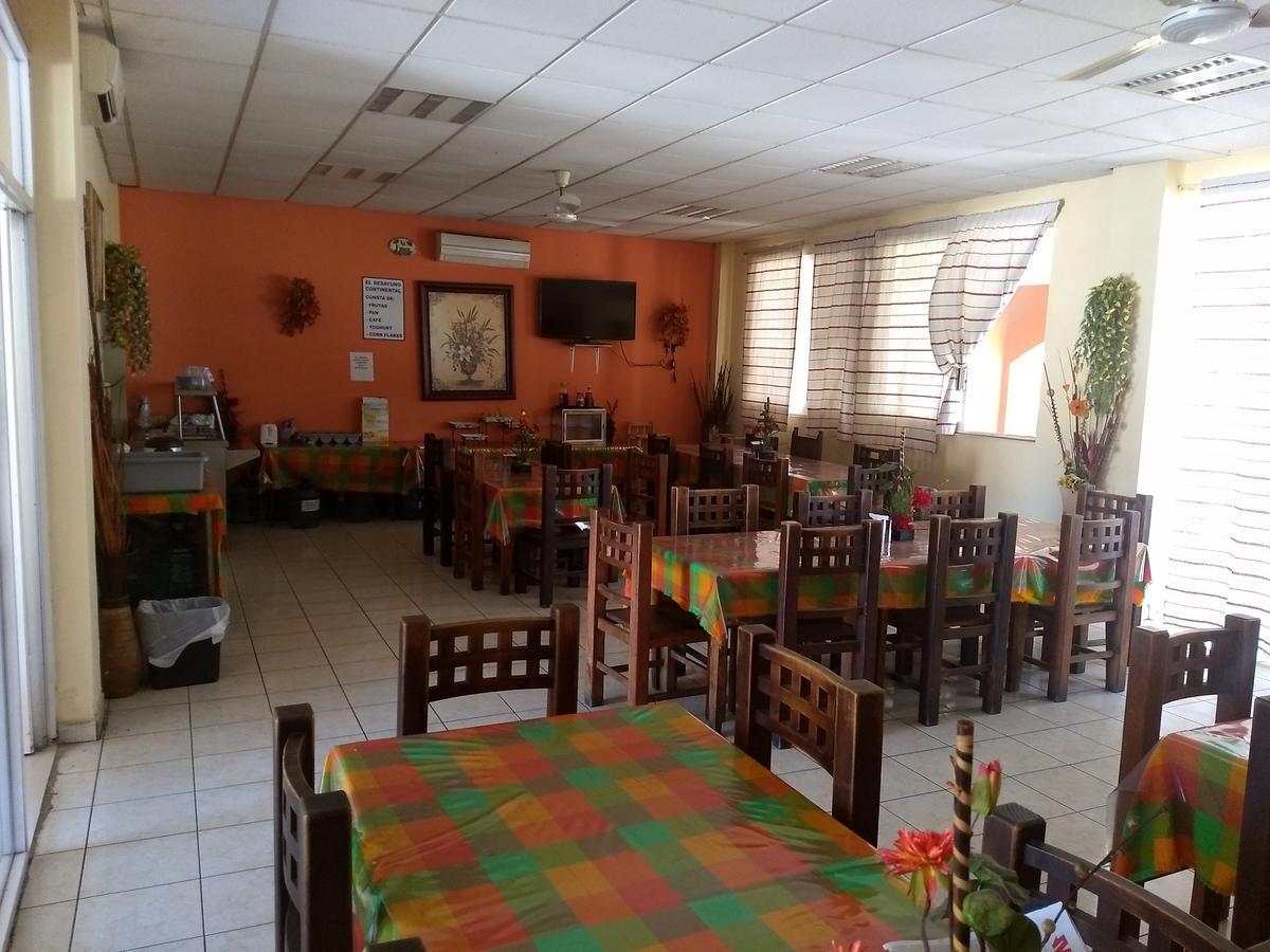 Hotel El Descanso Mazatlán Buitenkant foto